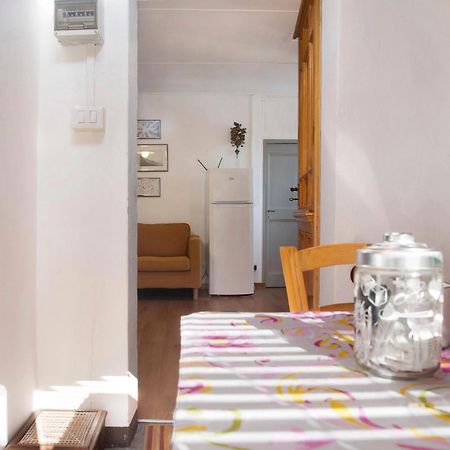 Ferienwohnung La Vecchia Torre Porto Valtravaglia Exterior foto